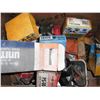Image 6 : trouble light, repair kits, etc.