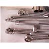 Image 2 : ratchet wrenches, sockets & extensions