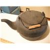 Image 5 : cast iron te kettle