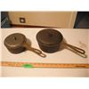 Image 1 : 2 cast iron pots w/  lids - 2qt and 3qt, made in Taiwan