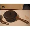 Image 3 : 2 cast iron pots w/  lids - 2qt and 3qt, made in Taiwan