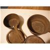 Image 4 : 2 cast iron pots w/  lids - 2qt and 3qt, made in Taiwan