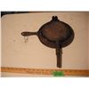 Image 1 : New American No. 8 cast iron waffle maker