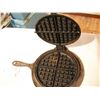 Image 6 : New American No. 8 cast iron waffle maker