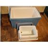Image 3 : 2 Coleman coolers