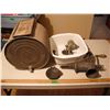 Image 1 : 2 meat grinders, botter churn and tray