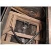Image 3 : 2 meat grinders, botter churn and tray
