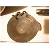 Image 4 : 2 meat grinders, botter churn and tray