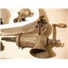 Image 6 : 2 meat grinders, botter churn and tray