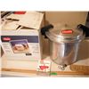 Image 1 : Presto pressure cooker