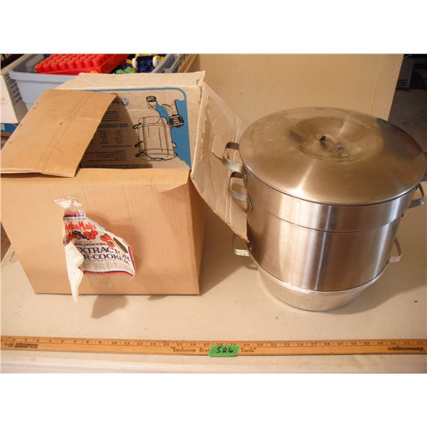 juice extractor/steam cooker