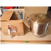 Image 1 : juice extractor/steam cooker