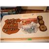 Image 1 : apple peeler, decorative spoons and thermometer