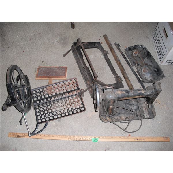 Raymond sewing machine with wheel, pedal, etc.