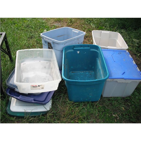lot of assorted totes