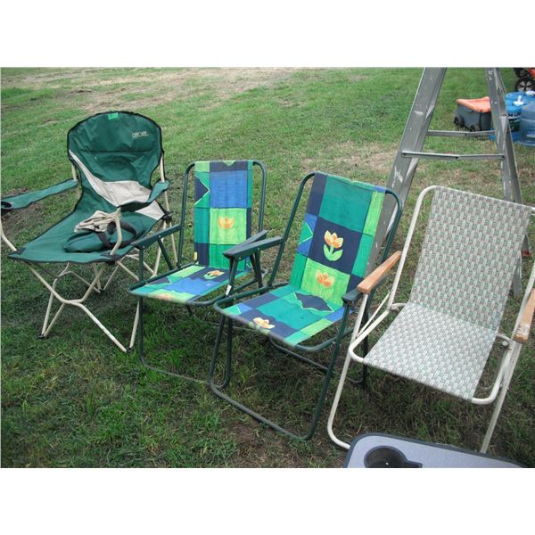4 folding chairs