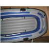 Image 3 : inflatable 3 person boat - 90" long, w/ 2 paddles