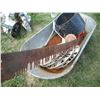 Image 3 : galvanized tub with crosscut saw, mirror, hedge trimmer, etc.