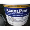 Image 5 : 3 partial containers - roundup, drywall filler, ceramic tile adhesive, vinyl deck adhesive