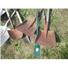 Image 3 : lot of shovels, edger, hoe, pickaxe