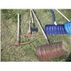 Image 3 : lot of shovels, edger, pickaxes