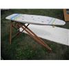 Image 4 : door and ironing board