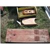 Image 5 : wooden storage bench with wooden décor items
