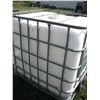 Image 3 : 250 gallon tank