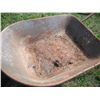 Image 4 : wheelbarrow - tire looks new