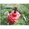 Image 6 : hydraulic pump, gears, chain, etc.