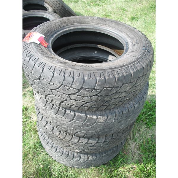set of 4 tires - Wild Country T225/75R16