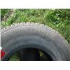 Image 3 : 2 tires - both LT265/75R16