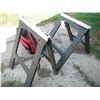 Image 2 : 2 plastic saw horses, lunch bag and traps