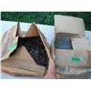 Image 1 : 2 boxes of nails