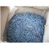 Image 5 : 2 boxes of nails