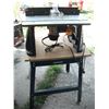 Image 1 : router table with mastercraft router