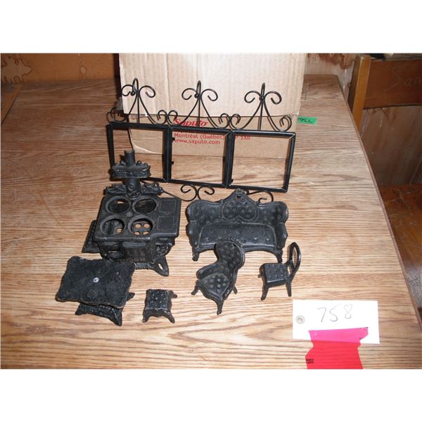 small cast décor and picture frames- Queen salesman sample stove