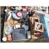 Image 2 : pallet lot - kids toys, décor items, etc.
