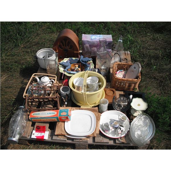 pallet lot - kitchenwares, vintage style radio, etc.