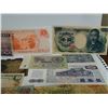 Image 3 : Lot of Foreign Bills