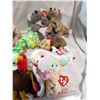 Image 4 : NOS Beanie Babies Over 25 Years Old Lot 1