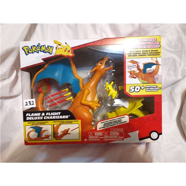 Pokemon Flame & Flight Deluxe Charizard Figurine