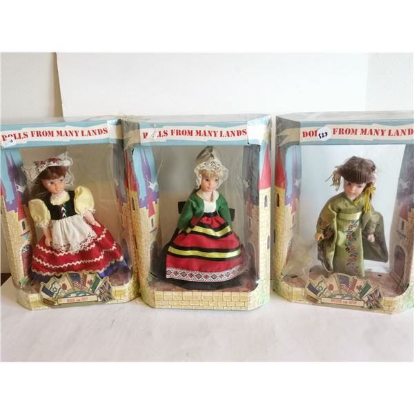 (3) Dolls from Many Lands Dolls – Japan, Italy, Scandinavia
