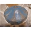Image 3 : Two color antique glass covers