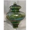 Image 2 : Unknown green carnival glass item