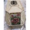 Image 8 : Antique Looking Lamp, nice