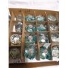 Image 4 : 32 NOS Glass Knobs