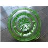 Image 5 : URANIUM GLASS REAMER LOVELY GLOW CHIPS ON BOTTOM NONE ON TOP SEE PICTURE
