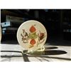 Image 3 : LUCITE NAPKIN HOLDER, WITH DRIED FLOWERS