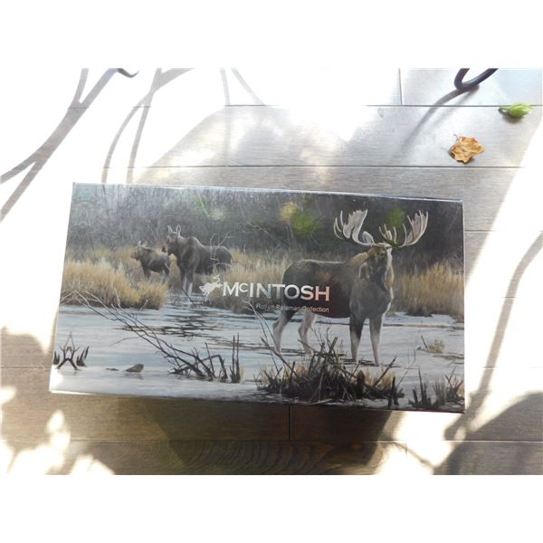 MCINTOSH ROBERT BATEMAN MOOSE FAMILY COFFE MUGS WITH BOX